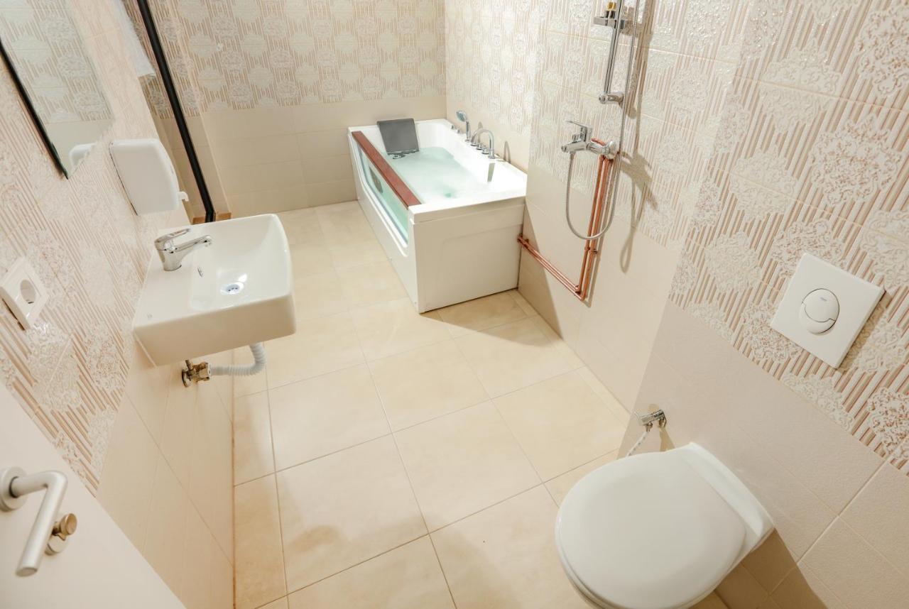 Kosovo Polje Hotel Sonoma מראה חיצוני תמונה